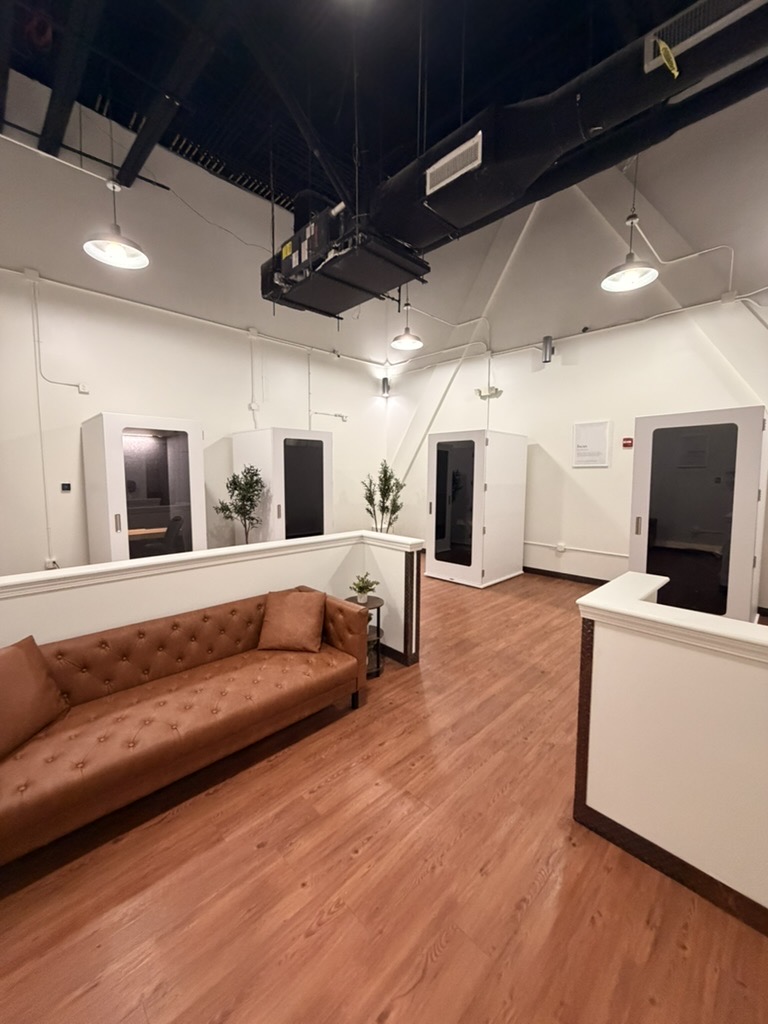 Focus Lounge seating area with private pods